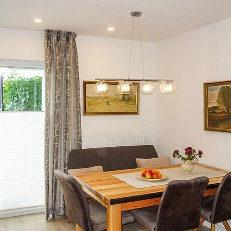 Beautiful Apartment In Dillenburg With Kitchen Kültér fotó