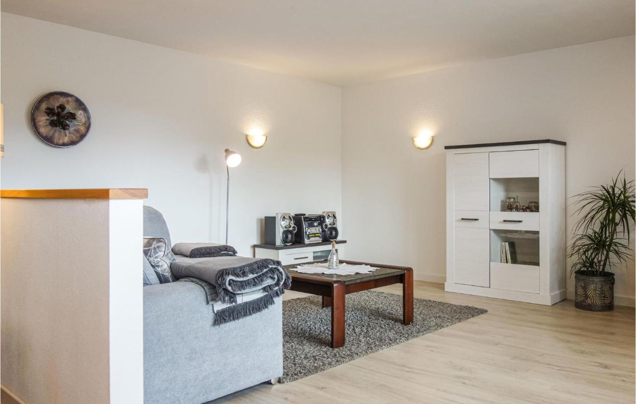 Beautiful Apartment In Dillenburg With Kitchen Kültér fotó